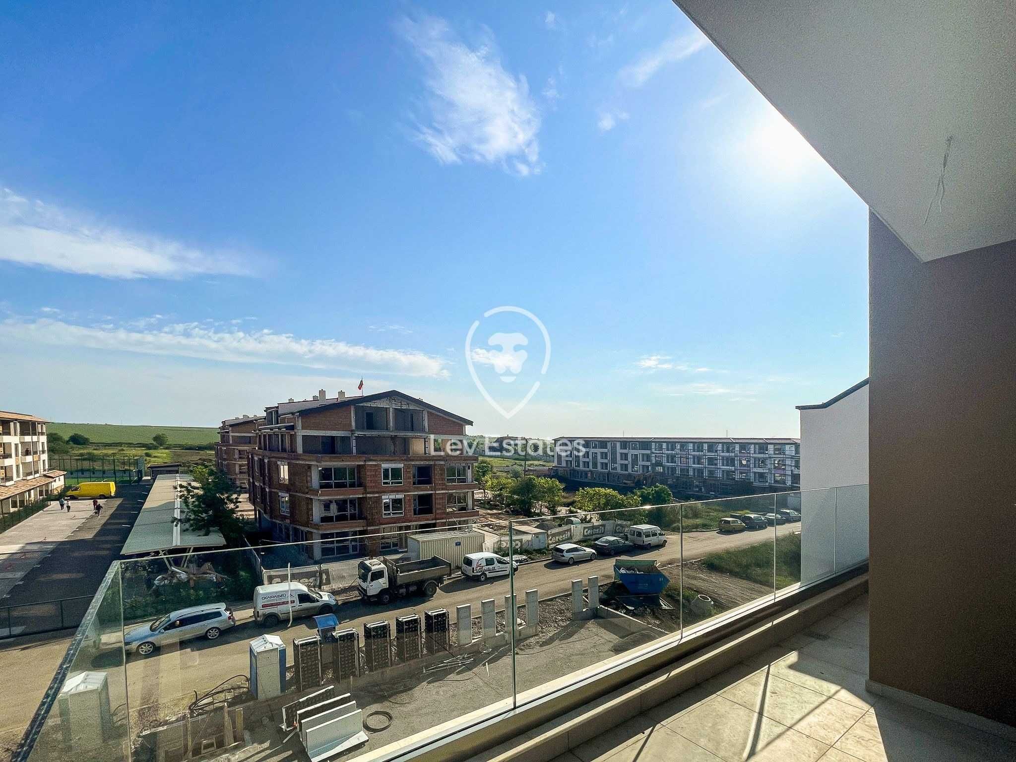Тристаен апартамент в нова сграда с морска панорама в Сарафово, Бургас