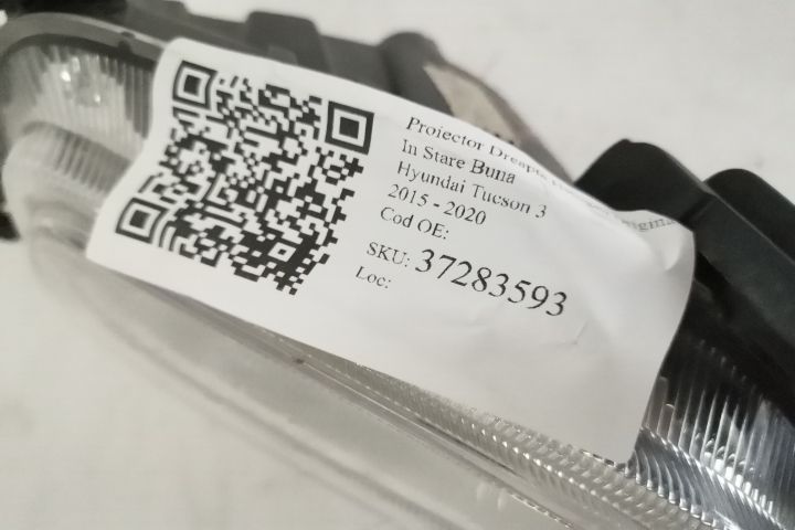 Десен халогенен проектор Оригинален, в добро състояние Хюндай Тъксон /