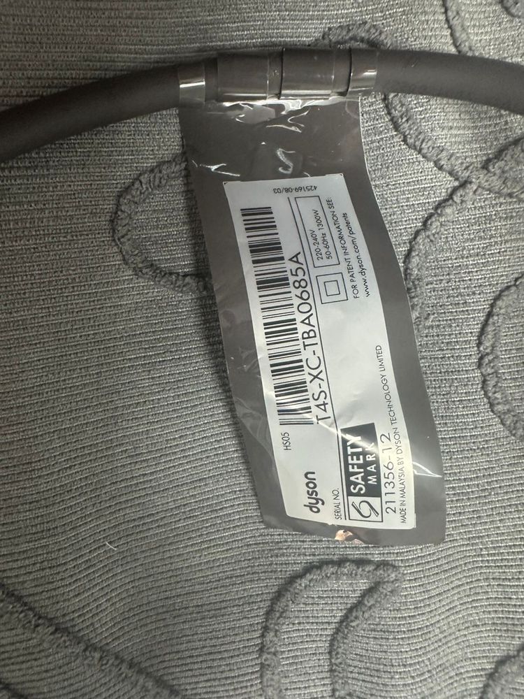 Продам дайсон оригинал