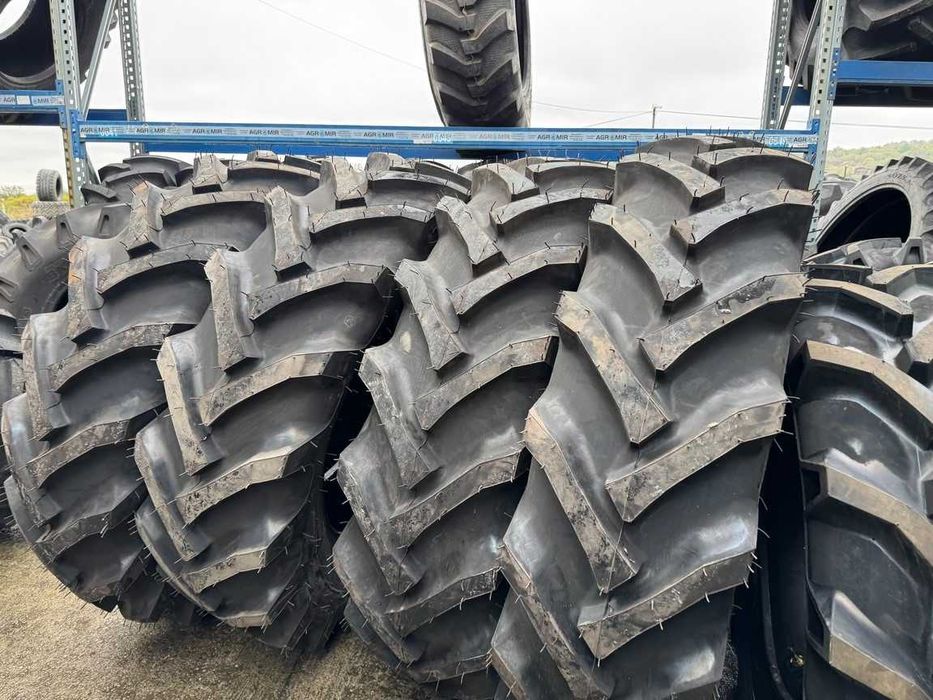 Cauciucuri noi 16.9-30 cu 16 pliuri de tractor spate marca PANTHER