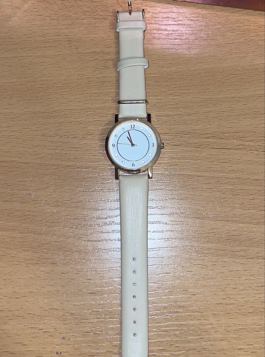 Наручные часы женские