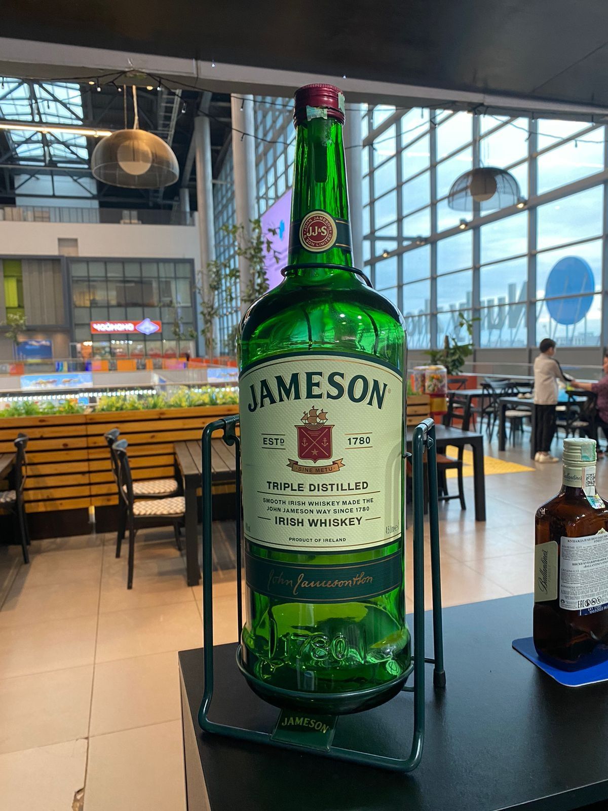 Продаетс бутылка Jameson 4.5