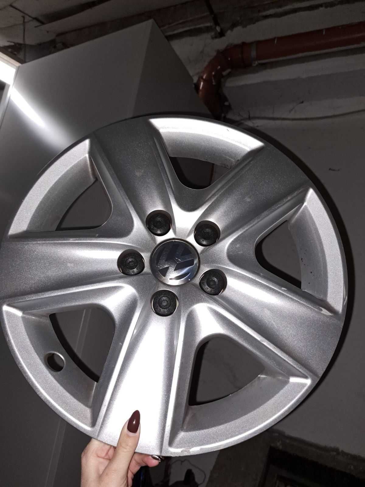 Оргинални джанти с тасове за VW 16"  5х112