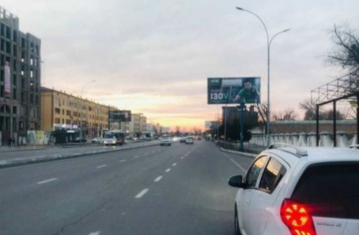 Bilbordlarda reklama. Билбордларда реклама.