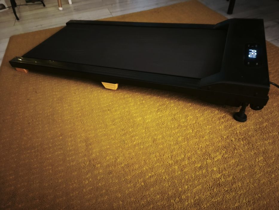 Bandă mers/alergare pentru BIROU (Forte bine întreținută)