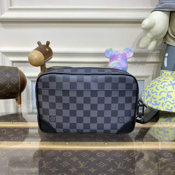 Чанта Louis Vuitton Pochette Kasai