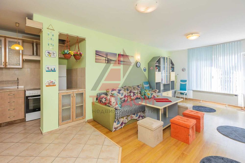 Продава се Четиристаен апартамент в Варна, Център - 150 кв.м за 3333 €/кв.м - Снимка #1