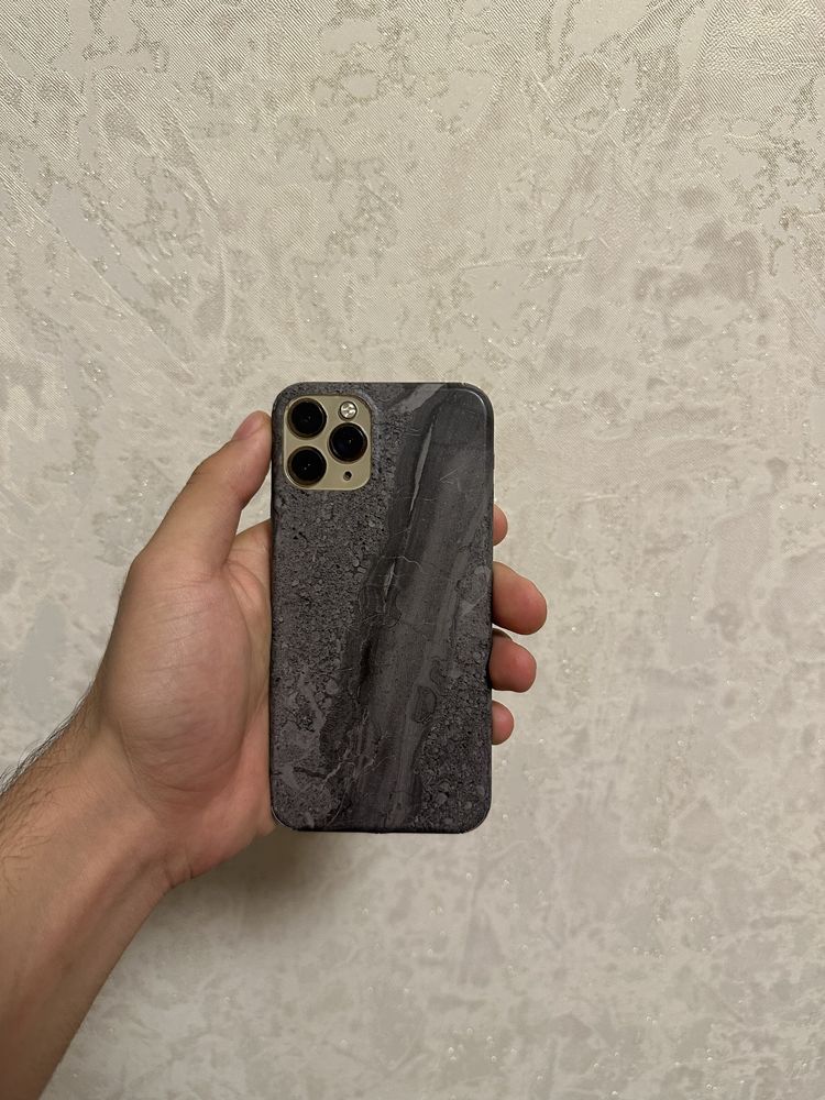 Iphone 11 pro.