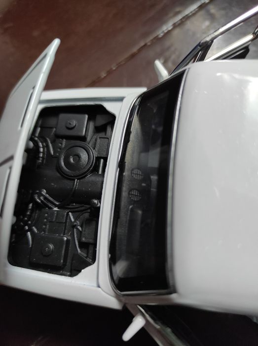 1/24 ЛАДА 2106 модел на автомобил