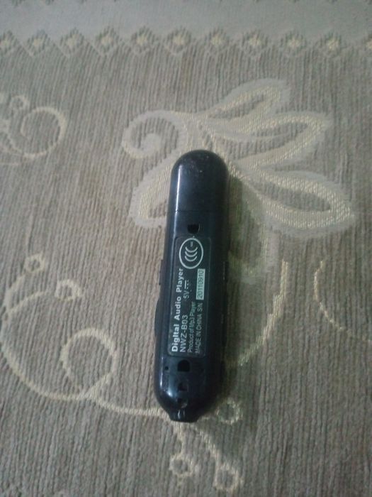Продам MP3 плеер Sony B162f