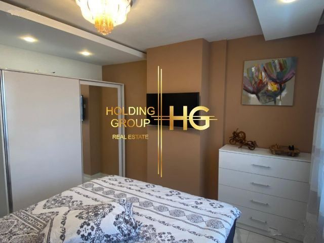 Продава се Тристаен апартамент в Варна, Възраждане 2 - 84 кв.м за 2500 €/кв.м - Снимка #3