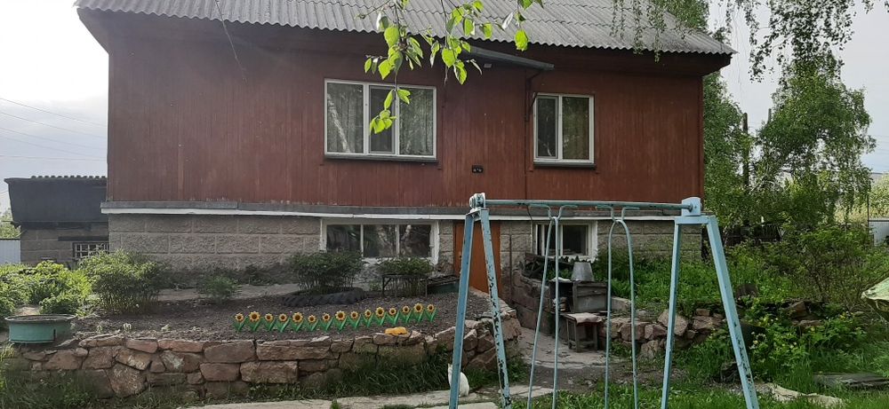 Продам 2 этажный дом, 4 комнаты