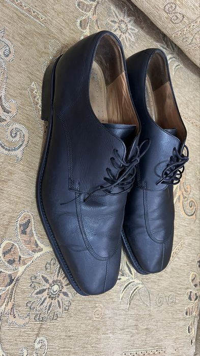 Туфли кожаные.