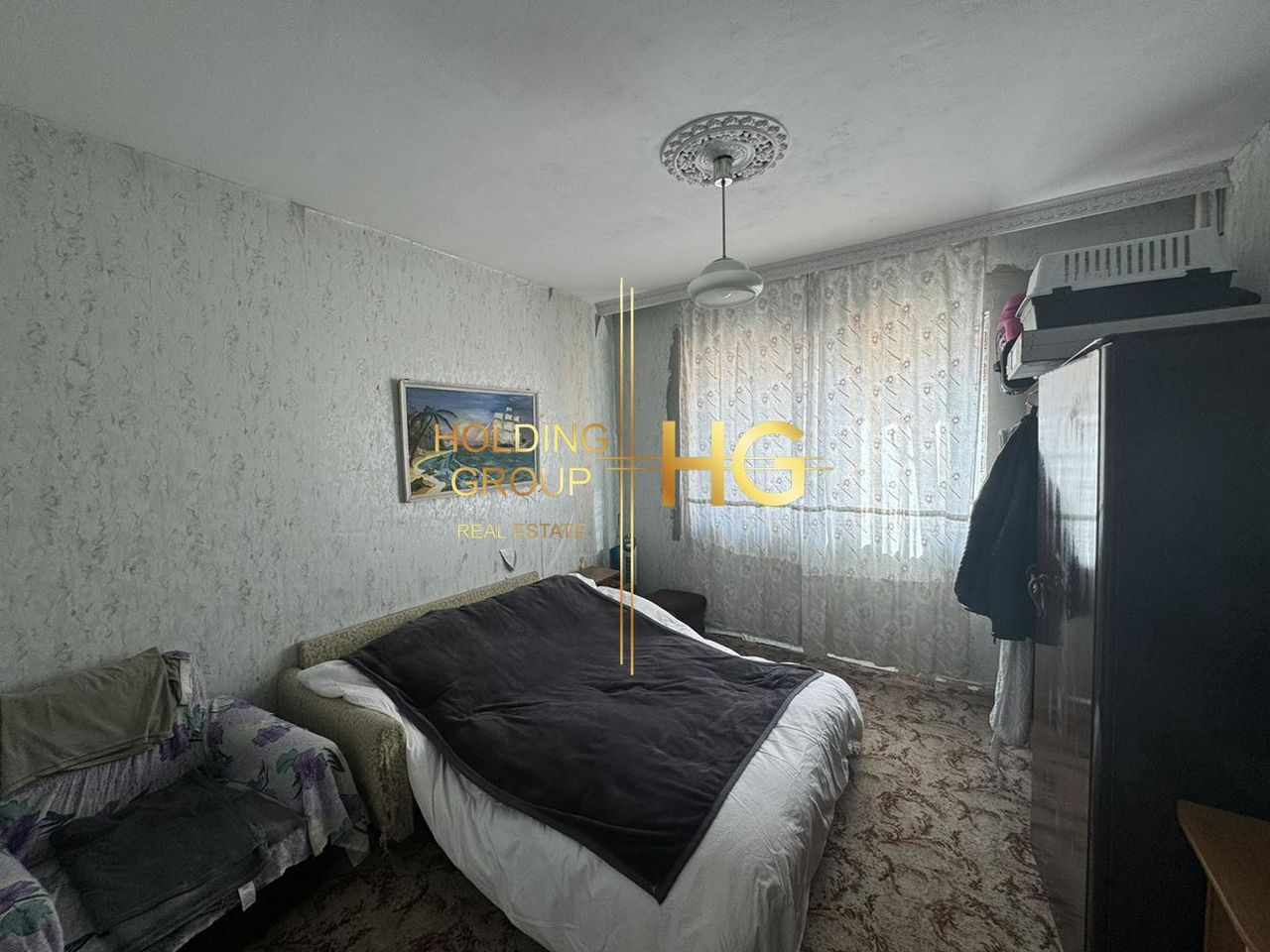 Продава се Тристаен апартамент в Варна, Автогара - 7742 кв.м за 15 €/кв.м - Снимка #1