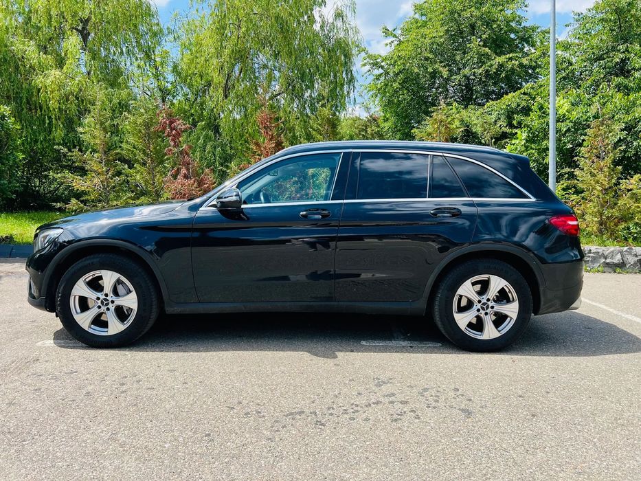 Mercedes-Benz GLC Mercedes GLC, (4x4), TVA deduc, 2 randuri roti(jante), reprezentanta.