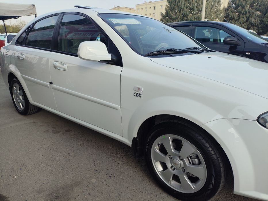White gentra 2022yil