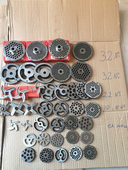 Решетки и ножове за месомелачки