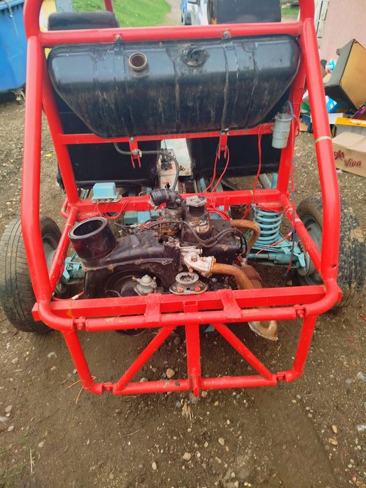 Vând buggy defect sau schimb