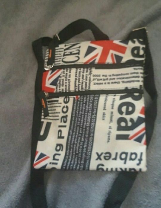 Vând saci sport Emoji,cars