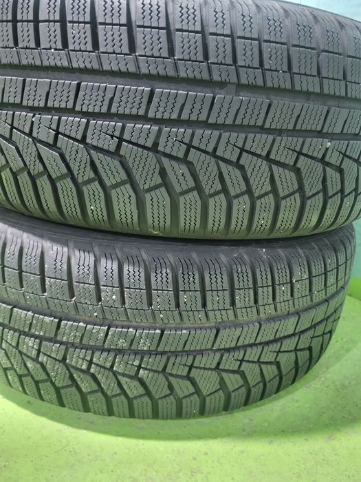 2 бр зимни 225/55/17 Hankook