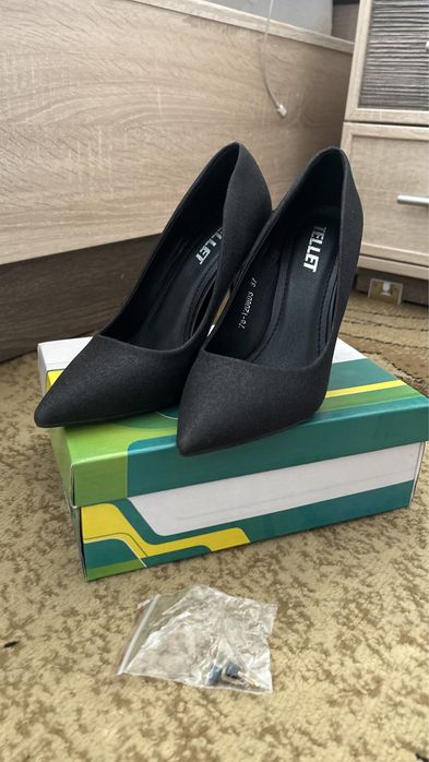 Каблук сатылады!!