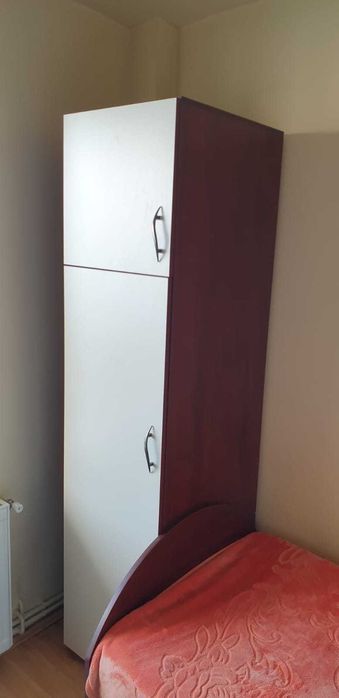 Vand mobila pentru camera de copii