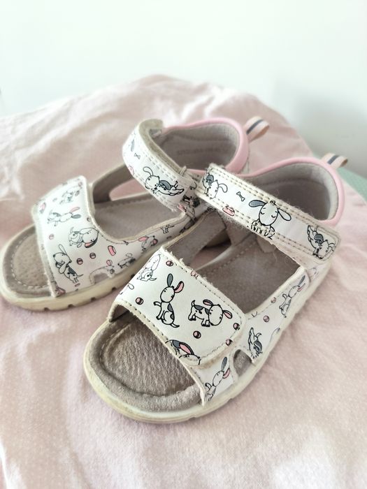 Сандали на девочку 24 р-р