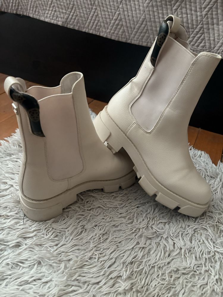 Дамски боти Guees