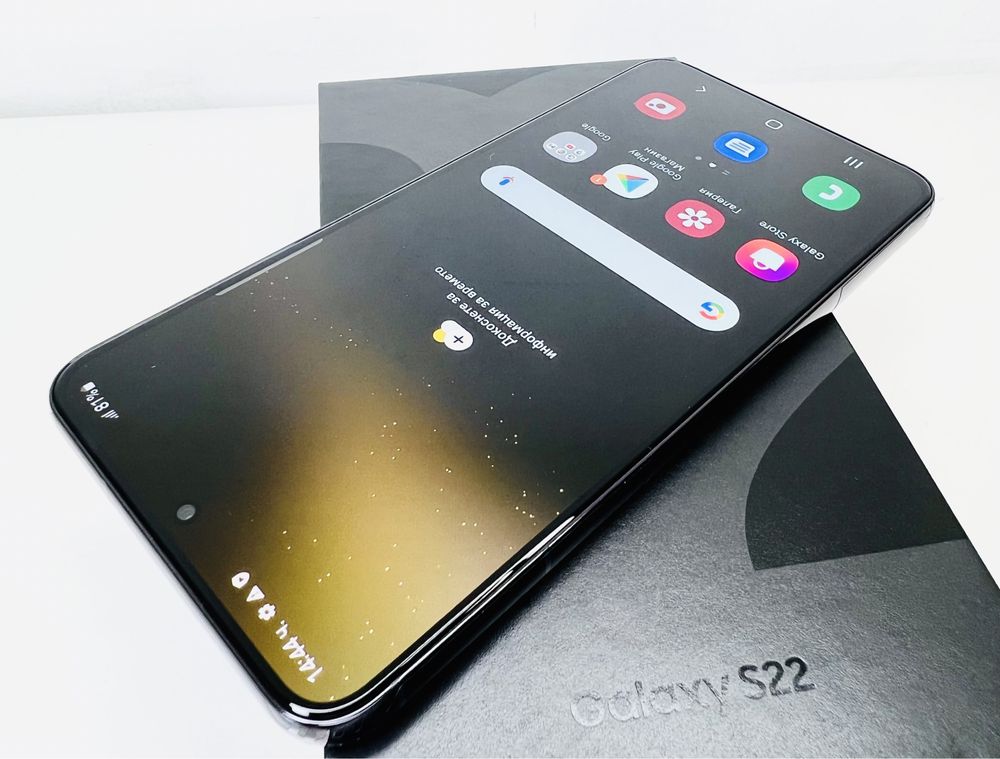 Samsung Galaxy S22 5G 128GB 8RAM Phantom Black Перфектен! Гаранция!
