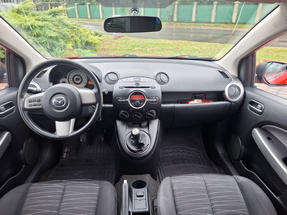 Mazda 2 Fab. 2010 Aer condiționat 1.3 Distribuție lant