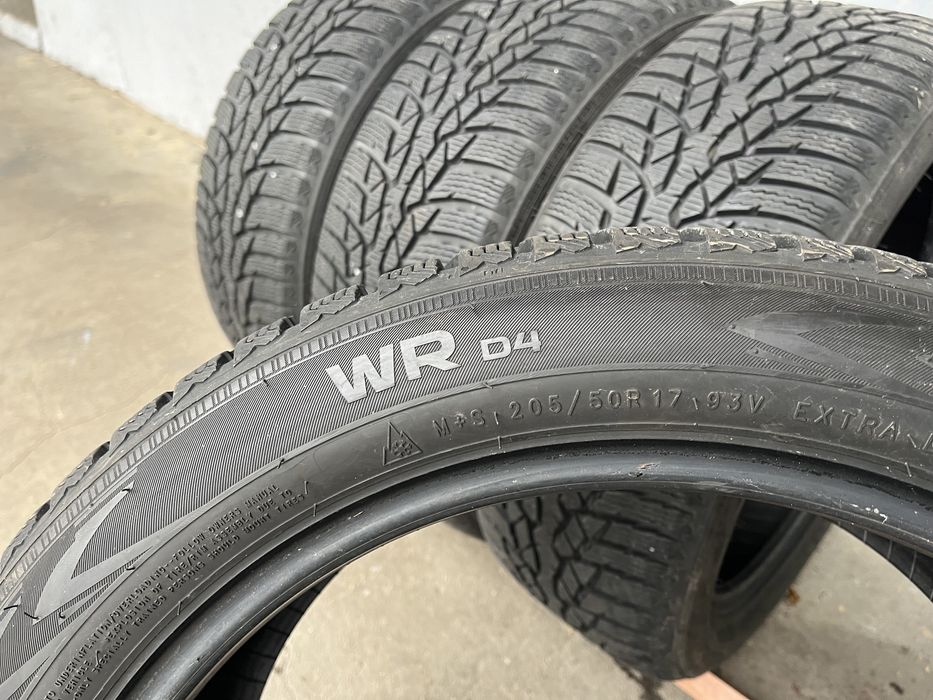 4 бр. зимни гуми 205/50/17 Nokian 7+ mm DOT 3915