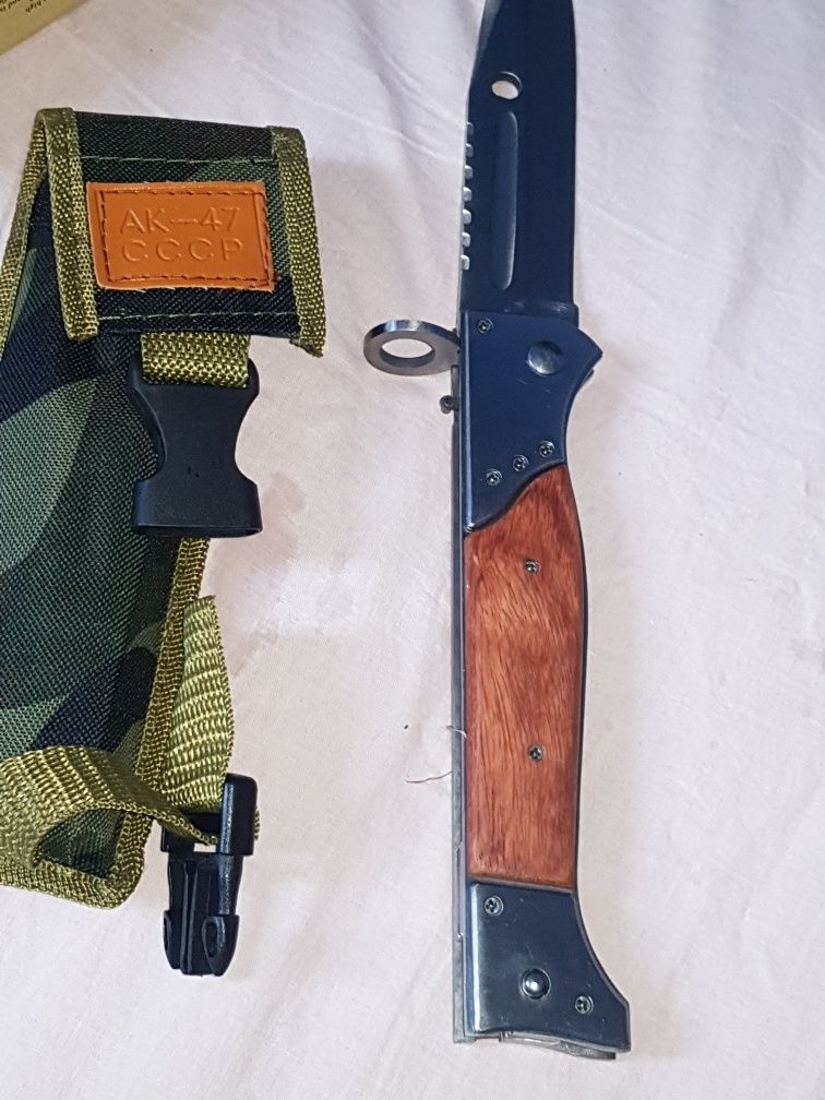 Cutit Briceag Inscriptionat AK-47 CCCP+ Husa