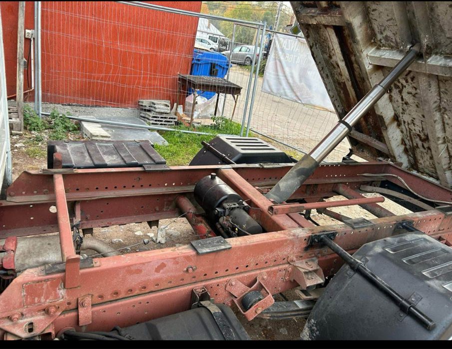 Bena basculabila iveco daily