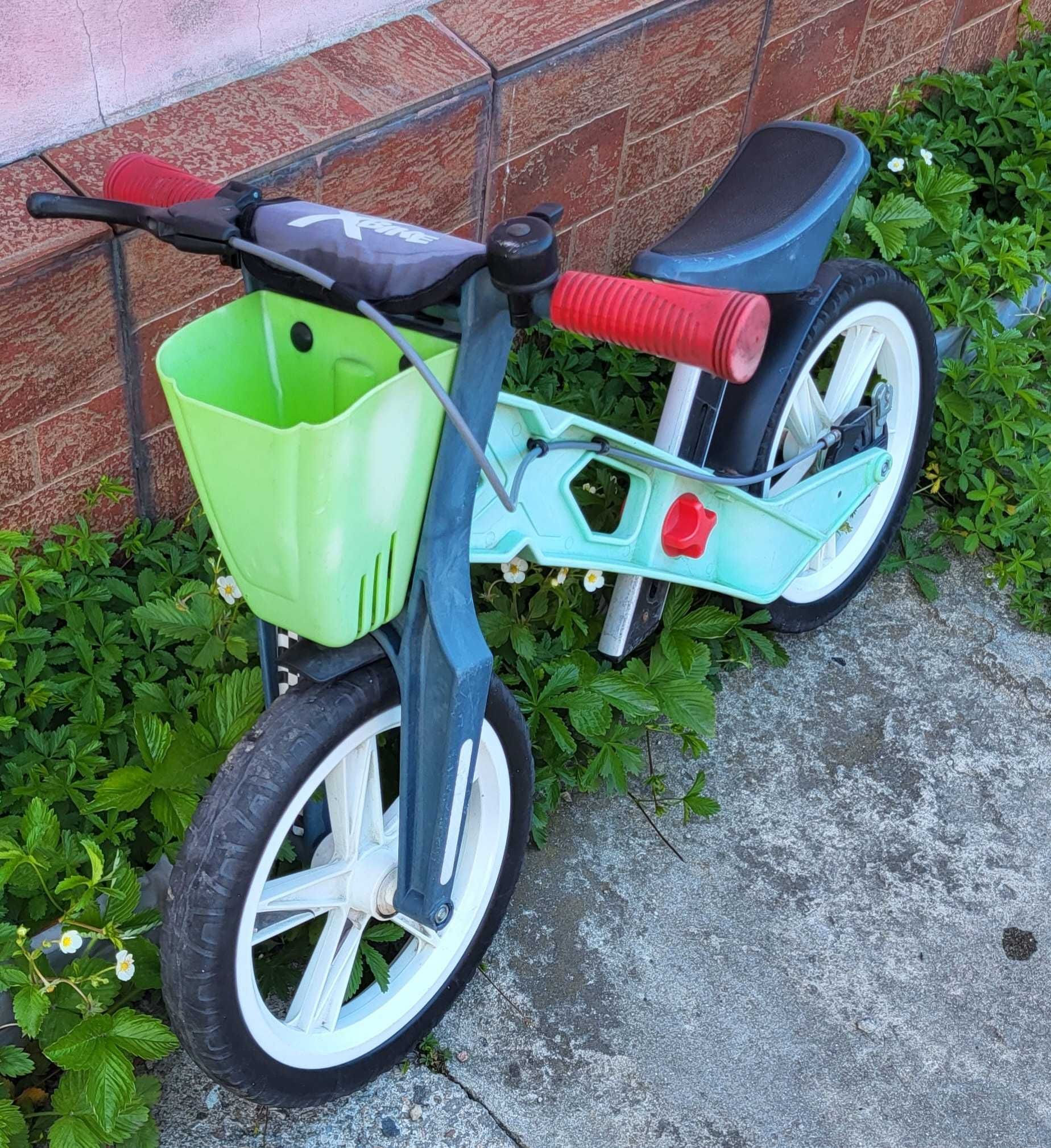 Bicicleta fara pedale / Scooter Shark de scheme