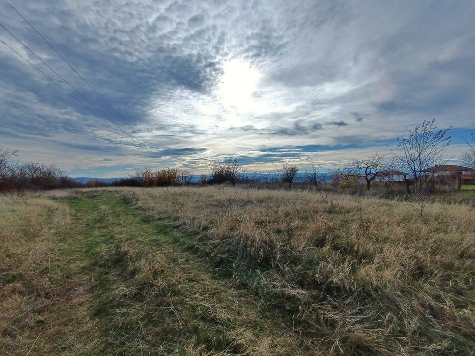 Парцел в регулация в село Беляковец