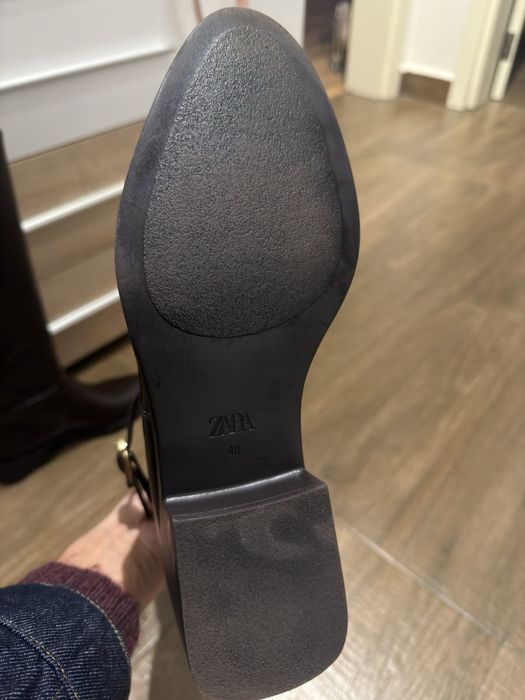 Кафяви ботуши Zara