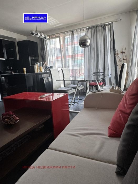 Продава се Тристаен апартамент в София, Борово - 118 кв.м за 1275 €/кв.м - Снимка #2