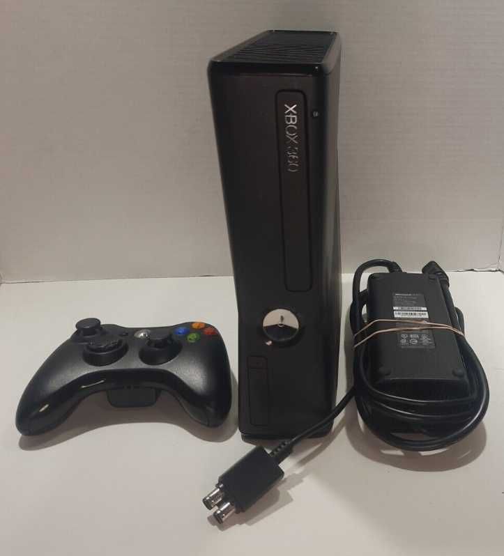 XBOX 360 slim Freeboot + Игры