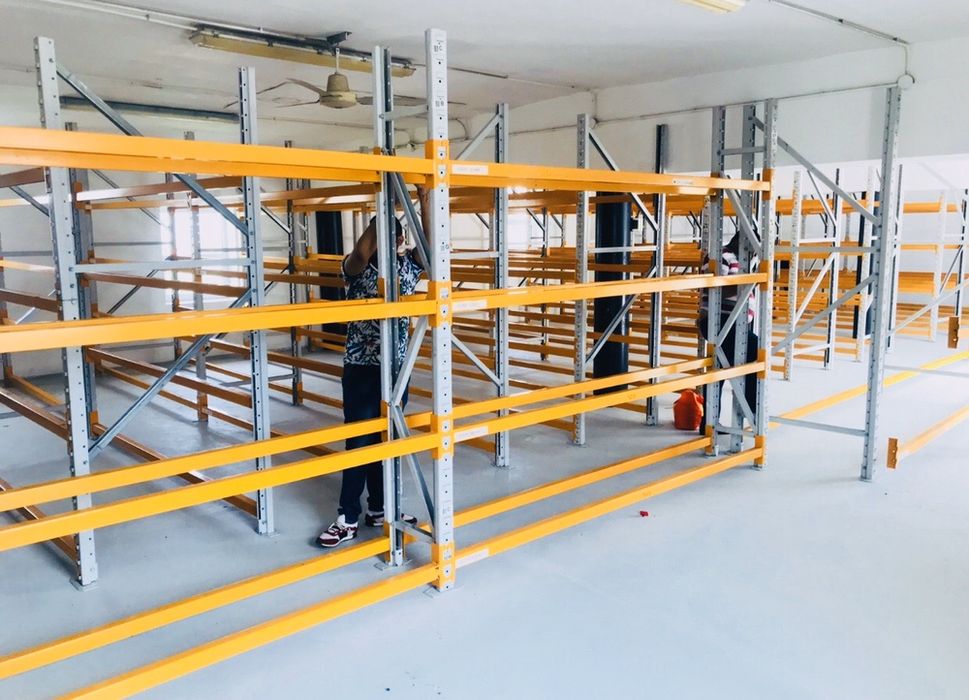 Rafturi metalice premium