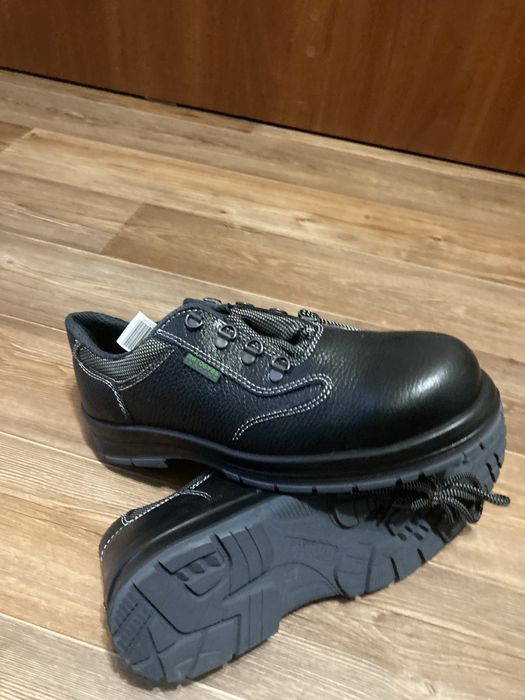 Продам спец обувь ,туфли рабочие