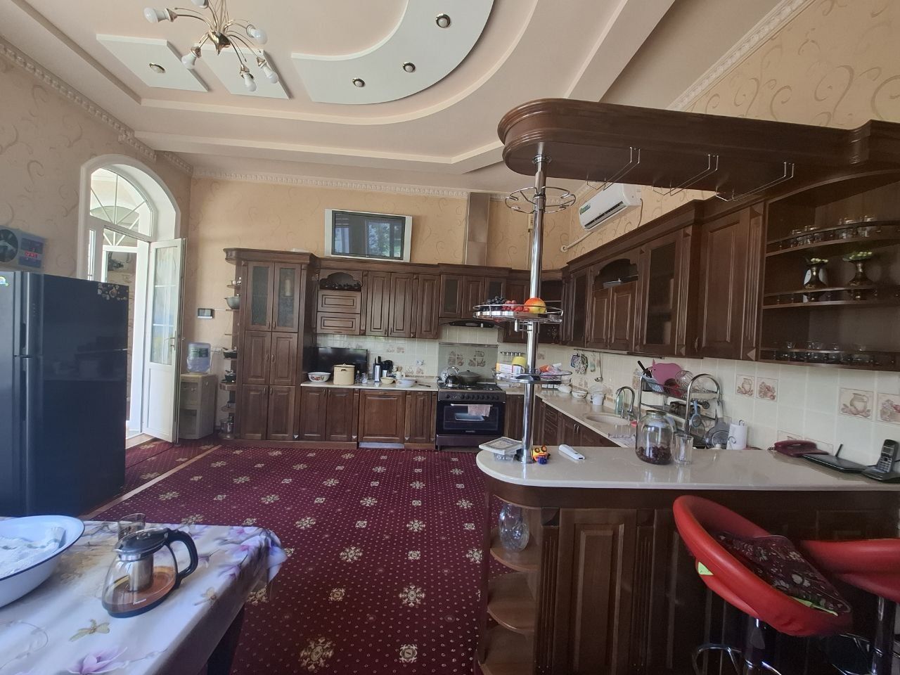 Продается шикарный участок.