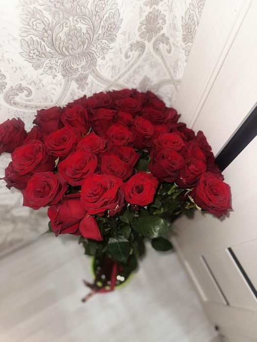 Продам метровые розы