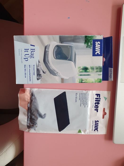 Litiera inchisa pisica