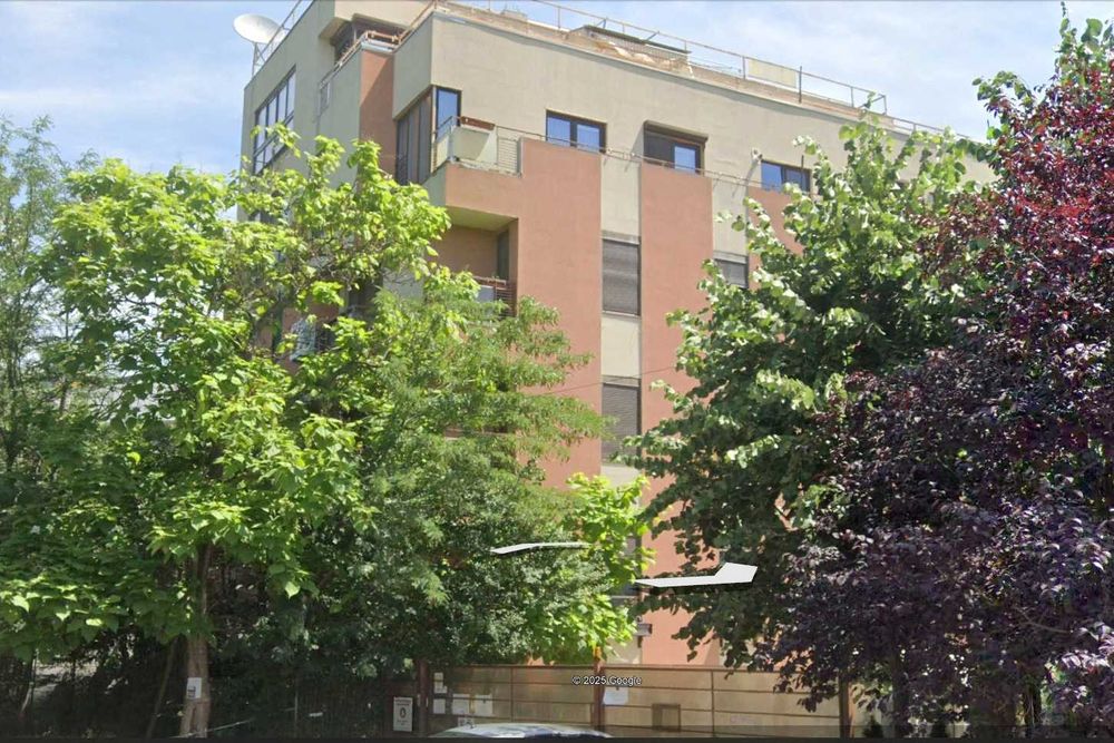 Penthouse - ultimele doua niveluri ale unui bloc langa parcul Titanii