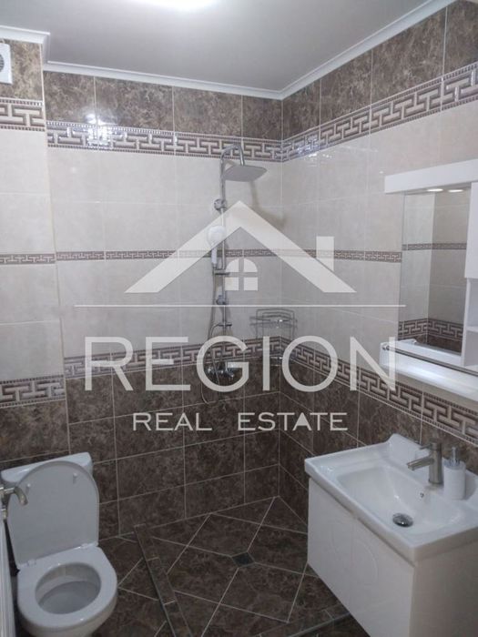 Дава се под наем Многостаен апартамент в Варна, Младост 2 - 300 кв.м за 1600 € - Снимка #9