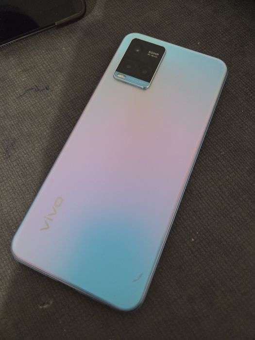 Телефон Vivo y33S