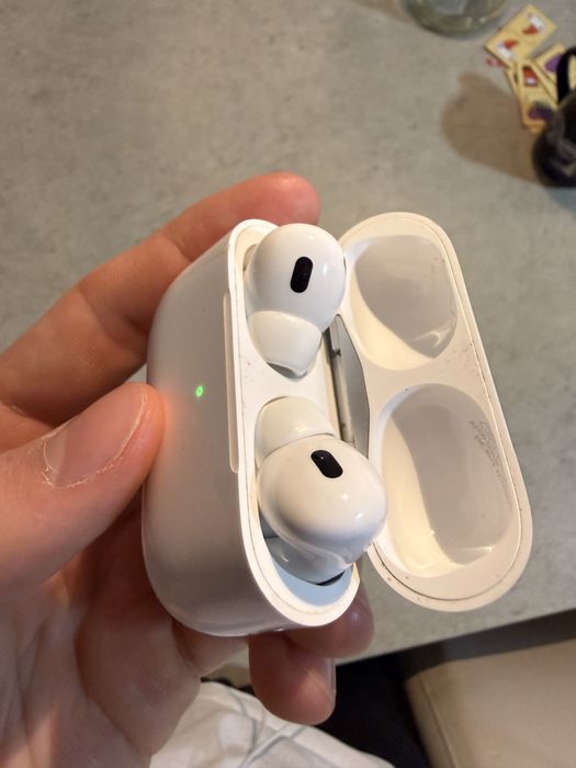 apple airpods pro 2