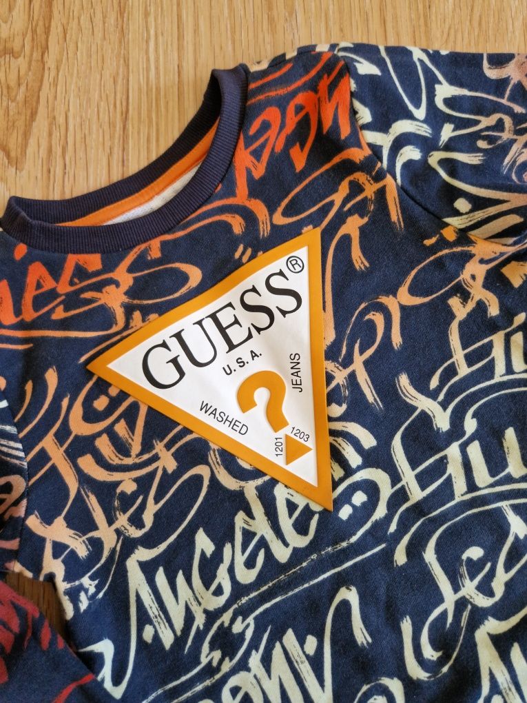 Guess нова блузка