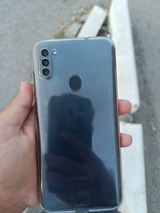 Samsung A11 продаю