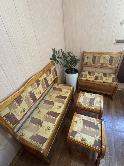 Продаю мебель уголок сундук